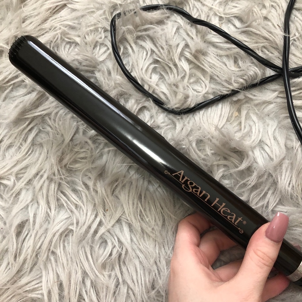 One n’ Only Argan Heat 1 Inch Flat Iron